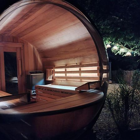 Le Domaine De Pivette Chambre Climatisee Et Insolite Avec Terrasse Privative アブランシュ 部屋 写真