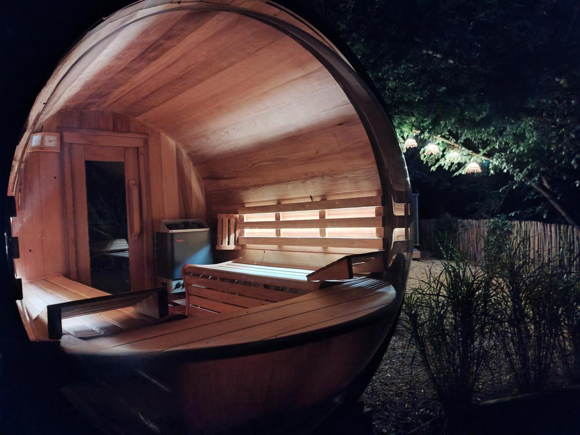 Le Domaine De Pivette Chambre Climatisee Et Insolite Avec Terrasse Privative アブランシュ 部屋 写真